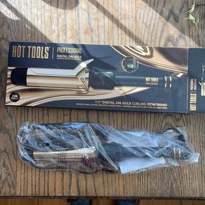 Hot Tools 1 1/2 inch curling iron